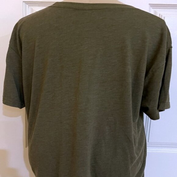 Two Blind Brothers Perspective T-Shirt L Green Adult Crew Relaxed Graphic Tee - Picture 6 of 7